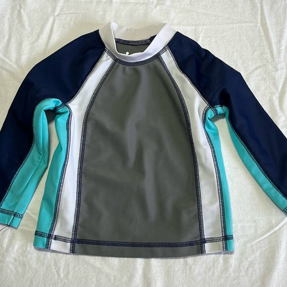 12M swim bundle - Picture 2 of 5